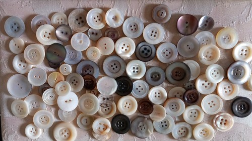 Lot boutons anciens - lot,