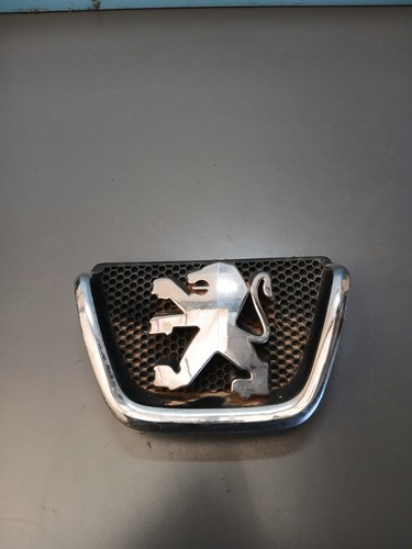 Peugeot 206 logo calandre - peugeot,