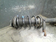 Demi train avant gauche