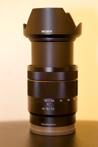 Sony vario 70mm - sony, f/4