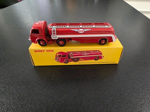 Dinky toys atlas panhard esso - dinky,