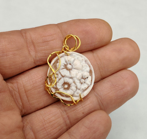 Pendentif femme camée - camée, italien