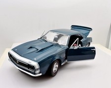 Miniature Voiture Auto 1:18