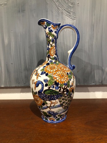 Jolie aiguière vase - jolie,