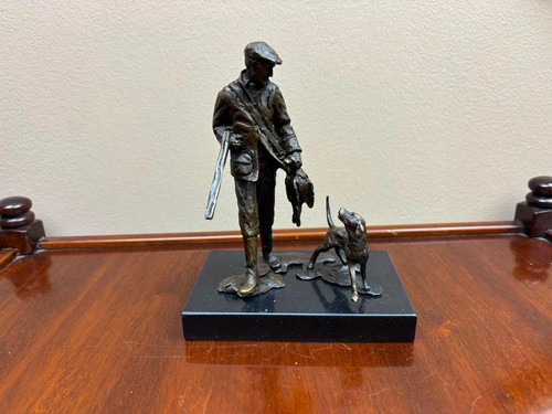 Sculpture bronze un - sculpture,