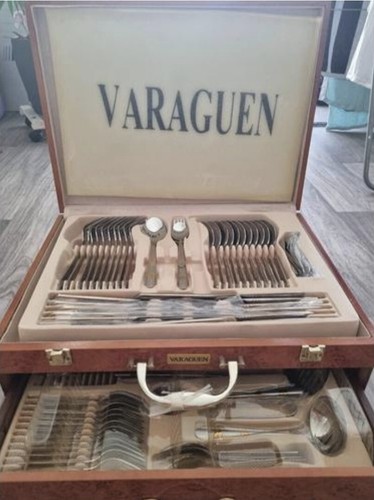 Vens une menagere pieces - je,