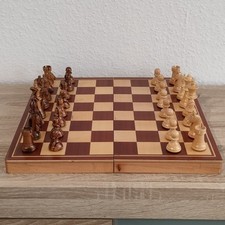 Jeu d'échecs en bois EXC beau