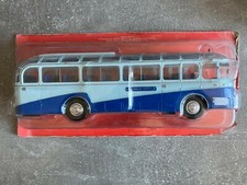 AUTOBUS / AUTOCARS DU MONDE