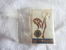 Pin's Pins Pin Badge -  LIONS CLUB DM.103 - CENTRE - FRANCE - COQ / ROOSTER -