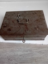 ANCIEN COFFRE FORT PORTABLE avec serrure et 2 clefs