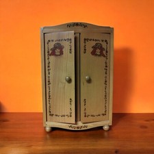 Ancienne Armoire de Poupée en
