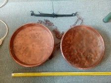 Ancienne balance plateau cuivre 33 centimètres