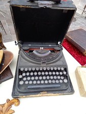 RARE  Machine à écrire  OLIVETTI ICO  1937 clavier AZERTY   Voir Photos