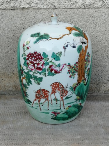 Ancien pot couvert porcelaine