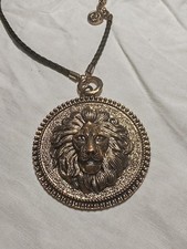 Collier Fantaisie Médaillon Tête De Lion