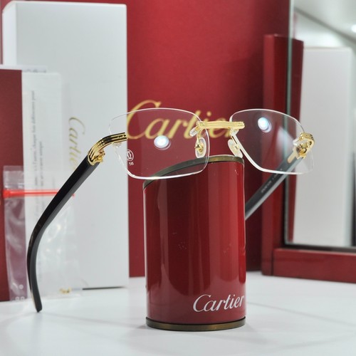 Lunettes soleil noires - de,