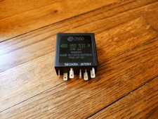 Relais AUDI / VW n° 377 OEM 4B0955513A  4B0 955 531 A SIEMENS 5WK10430A