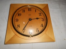 Ancienne horloge pendule murale en bois ODO à quartz fonctionne