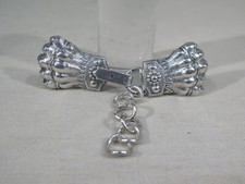 ANCIENNE JOLIE BOUCLE DE CAPE ARGENT MASSIF PIEDS GRIFFES EPOQUE RESTAURATION