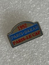 Pin’s Voiture Auto Car