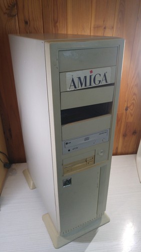 Amiga 4000 - (68040,