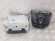 Module autoradio GPS + facade - Ford Fiesta VI ph. 2 - AM5T-18C815-GM