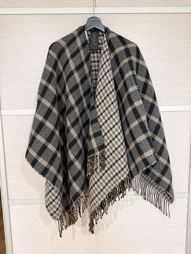 Nwt maje wool - nwt, poncho