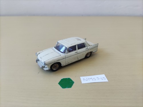 Dinky toys peugeot - dinky,