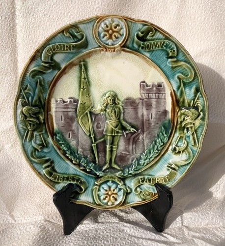 Jolie assiette barbotine - en,