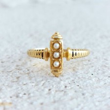 Bague trilogie Napoléon III, perles et or jaune 18K