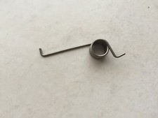 ressort d’ouverture pièce détaché console sony Playstation 1 référence SCPH-5552