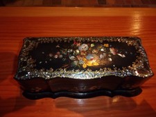 Ancienne Boîte À Gants