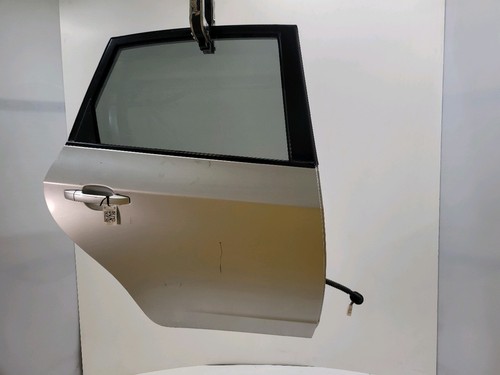 Porte arrière droite subaru - arrière,