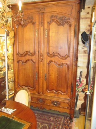 Armoire régional avec - , 1