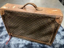 Grande valise coffre - , louis