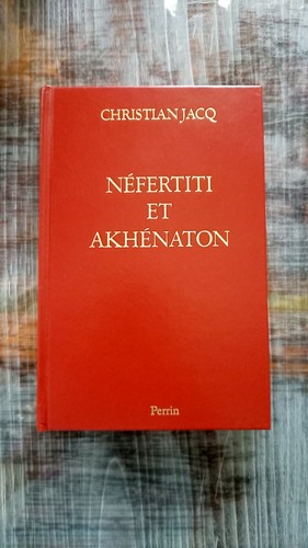 Livre nefertiti akhenaton - livre, et