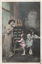CP MAITRESSE PETITES FILLES ECOLIERES TABLEAU UN BAISER