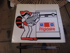 Ancien grand  autocollant