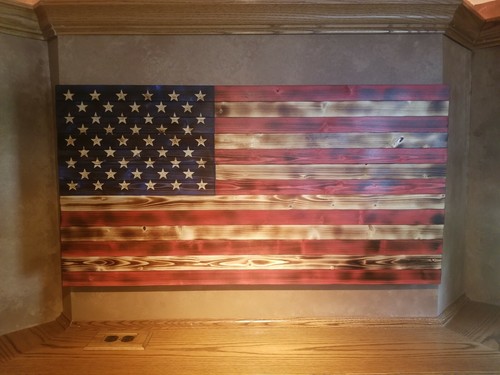Flag x36 wood with - u, s