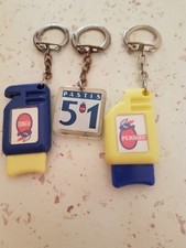 Porte clé Pernod dont pince à tiercé 