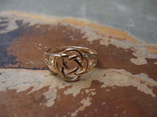 14kt yellow gold irish - 14kt,