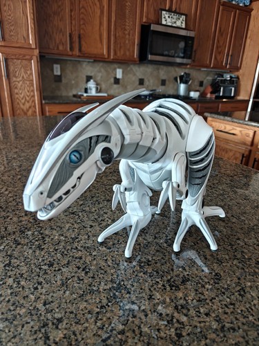 Wowwee toys roboraptor 8095 - wowwee,