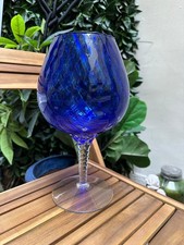 Vase en verre soufflé coloré
