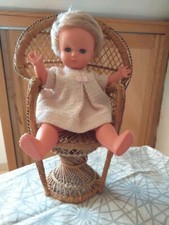 Fauteuil Emmanuelle en rotin / osier - Porte plante - Chaise pour poupée