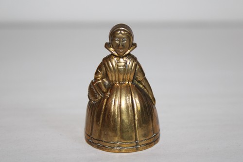 Brass mini table - bell,, in