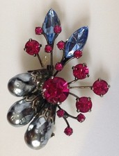 broche vintage couleur argent