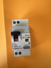 Disjoncteur différentiel DX3 4500 U+N 230V 20A typeF 30mA Courbe C 2-M Leg410754