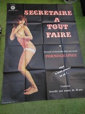 GRANDE AFFICHE DU FILM SECRETAIRE A TOUT FAIRE PORNOGRAPHIQUE 157 X 116 CM