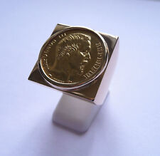 Chevalière or carré douille