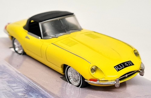 Dinky jaguar type - 1/43,